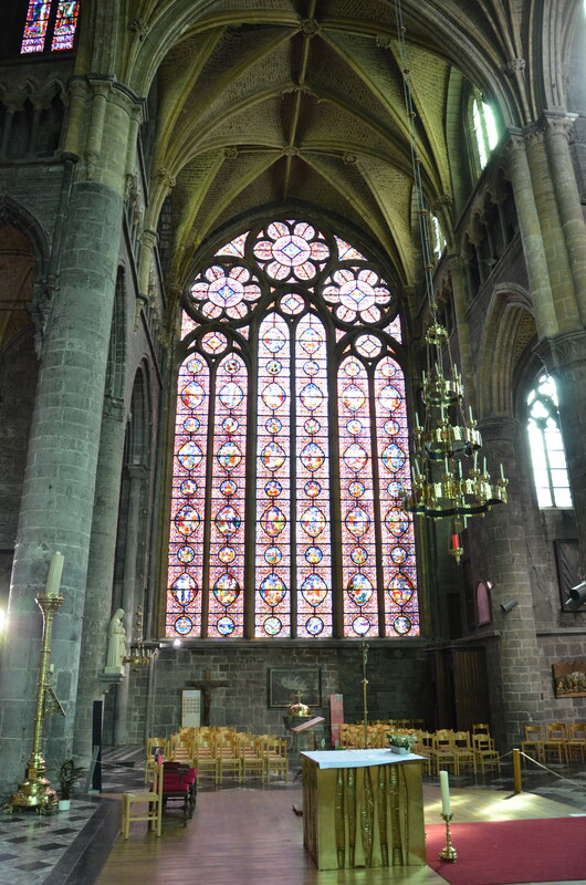 Kirche der Jungfrau Maria in Dinant. Belgien.