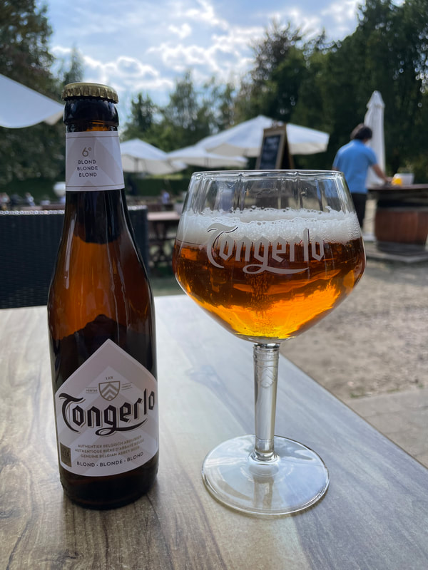 Helles Tongerlo-Bier. Belgien. Bier Tongerlo blond. Belgien. 